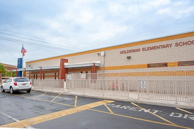 Holdeman Elementary School Exterior